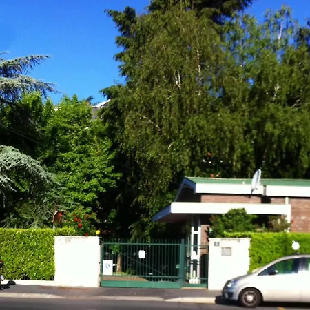 Mi风格民宿 3* 米兰